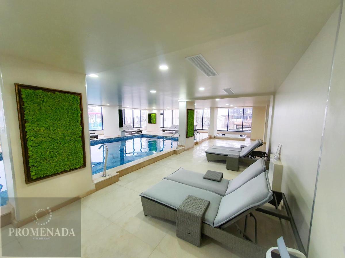 Sunfest Aparthotel Pool & Spa Mamaia Nord Năvodari Buitenkant foto